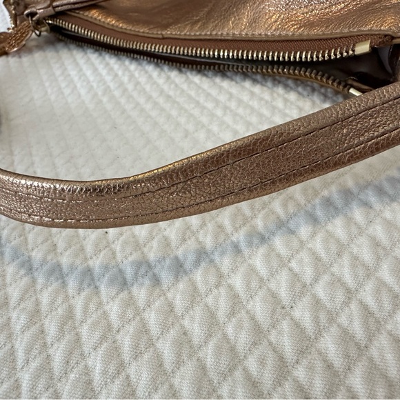 Small Coach metallic gold shoulder bag - Picture 8 of 13